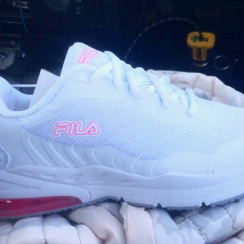 Women's Fila's size 11